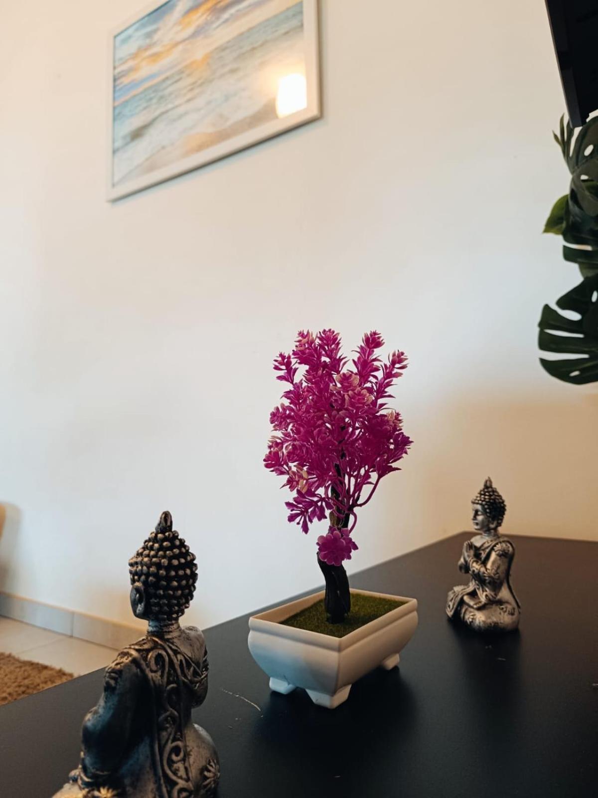Apartmán Pleasant Garden Douvaine Exteriér fotografie